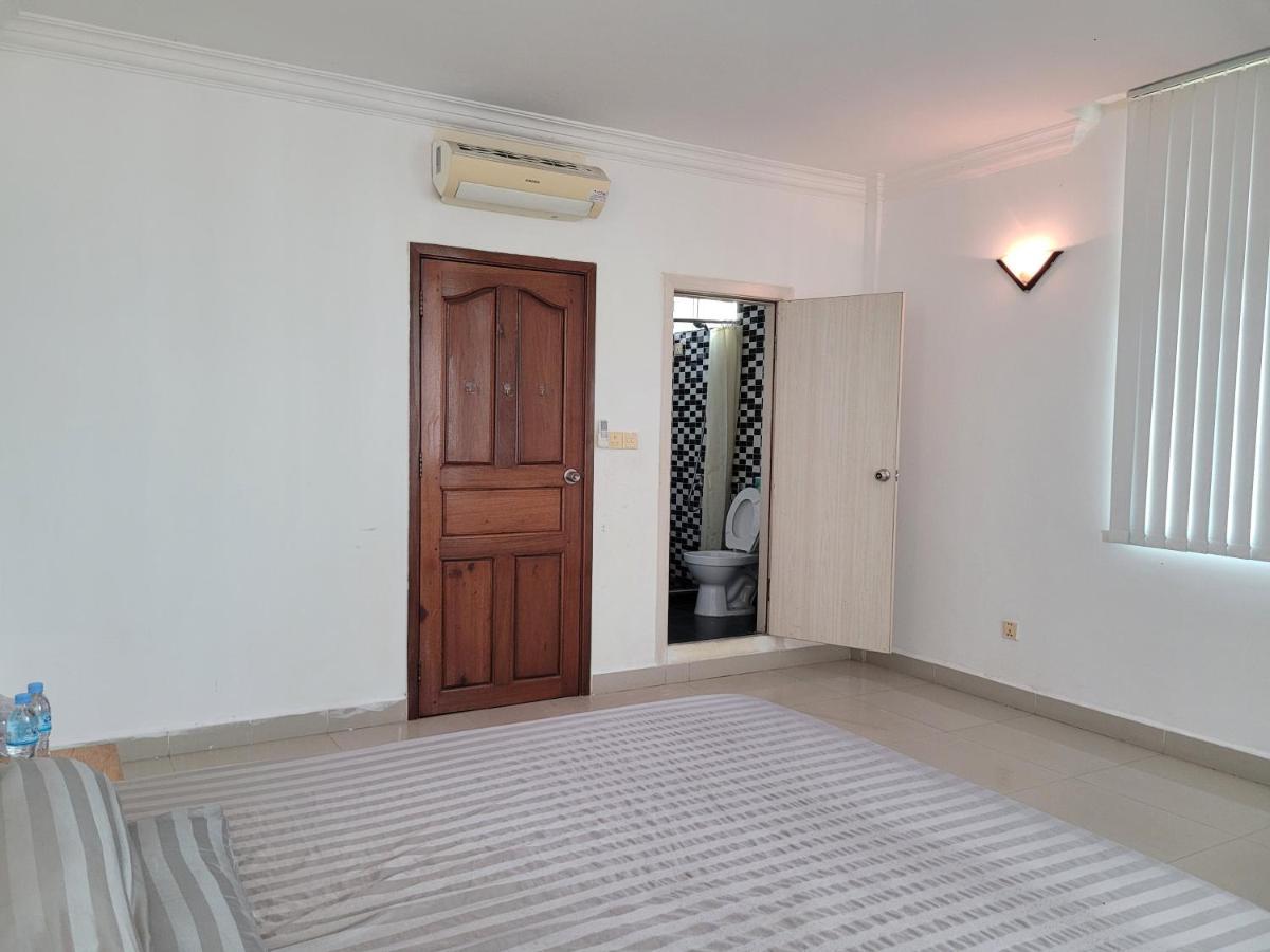 Yana House Phnom Penh Hotel Exterior photo