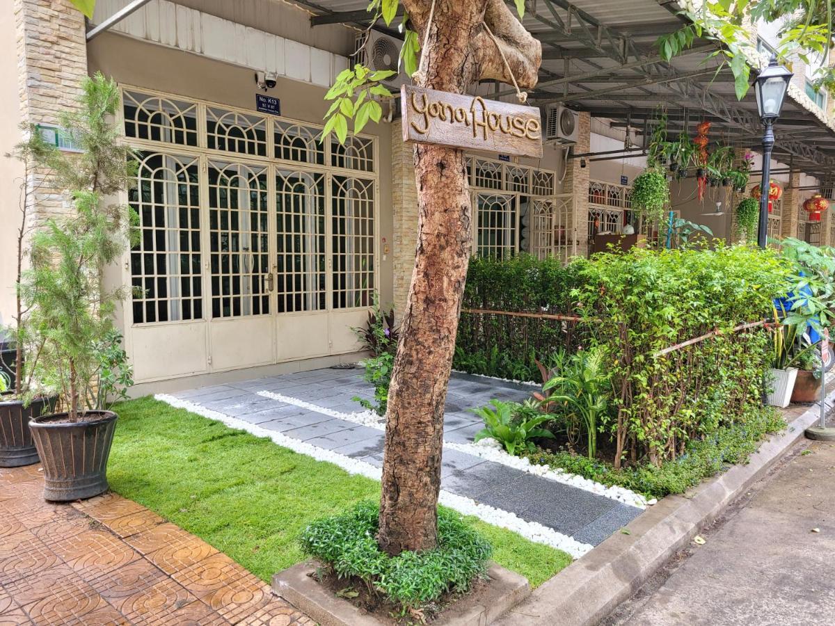 Yana House Phnom Penh Hotel Exterior photo